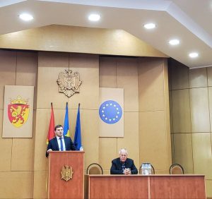 Dialog dintre Deputatul Parlamentului Republicii Moldova — DIACOV Dumitru şi locatarii raionului Cimişlia.