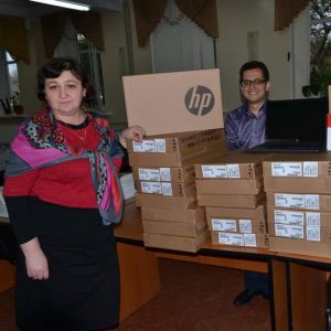 Asigurarea cu tehnică performantă a cadrelor didactice și elevilor