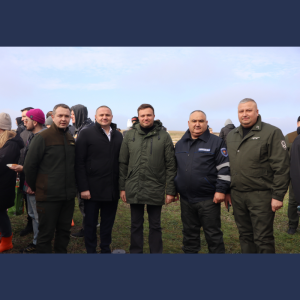 Președintele Raionului Cimișlia a participat la o amplă acțiune de plantare a arborilor